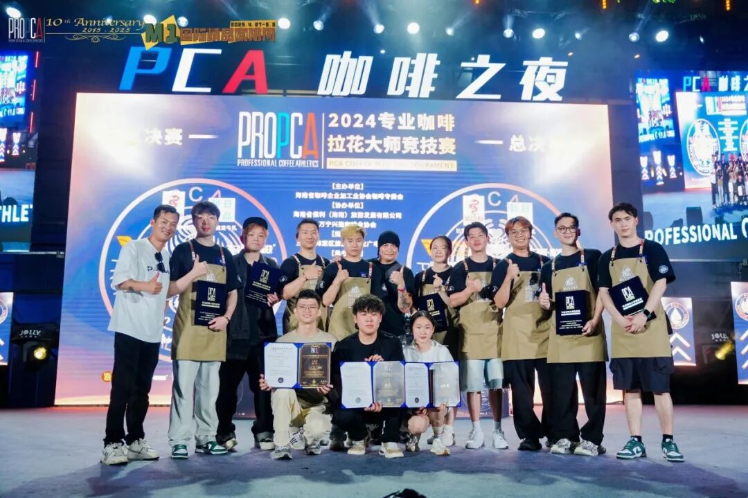 集体2.jpg 集体2.jpg